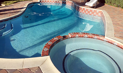 Finished pool with algae after chlorine wash